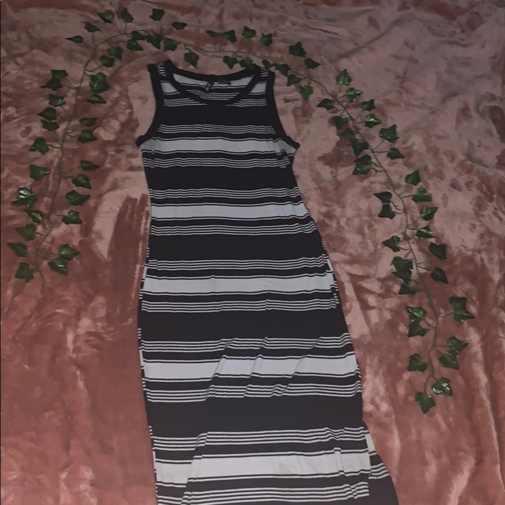 Nordstrom ribbed striped midi dress